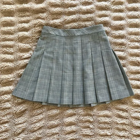 Sunday Best Pleated Mini Skirt - Picture 3 of 6